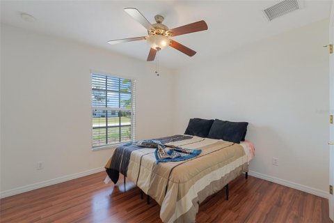 Villa ou maison à vendre à Cape Coral, Floride: 3 chambres, 208.29 m2 № 2210306 - photo 20