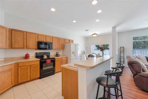 Villa ou maison à vendre à Cape Coral, Floride: 3 chambres, 208.29 m2 № 2210306 - photo 2
