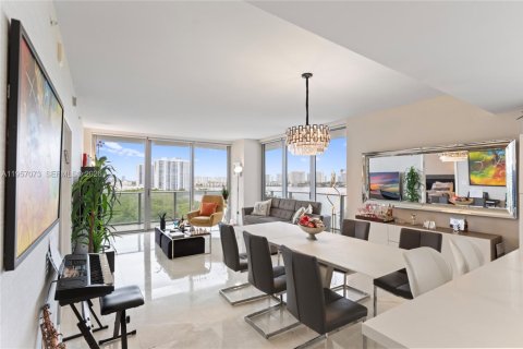 Condominio en alquiler en North Miami Beach, Florida, 3 dormitorios, 144.65 m2 № 2011195 - foto 7