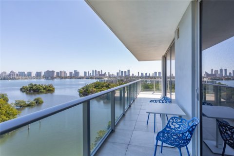 Condominio en alquiler en North Miami Beach, Florida, 3 dormitorios, 144.65 m2 № 2011195 - foto 27