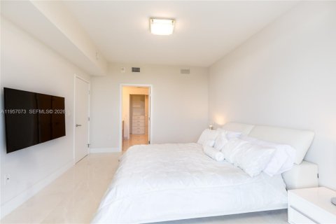 Condominio en alquiler en North Miami Beach, Florida, 3 dormitorios, 144.65 m2 № 2011195 - foto 15