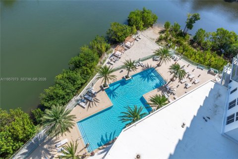Condominio en alquiler en North Miami Beach, Florida, 3 dormitorios, 144.65 m2 № 2011195 - foto 28