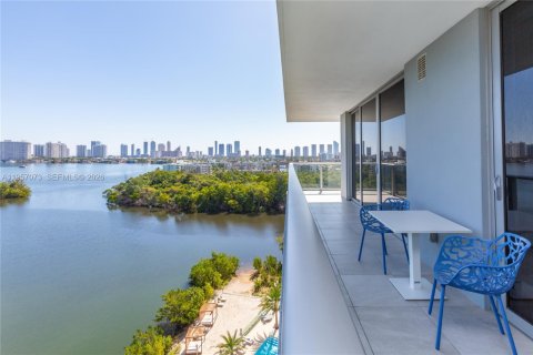 Condominio en alquiler en North Miami Beach, Florida, 3 dormitorios, 144.65 m2 № 2011195 - foto 29