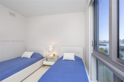 Condominio en alquiler en North Miami Beach, Florida, 3 dormitorios, 144.65 m2 № 2011195 - foto 21