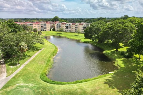 Copropriété à vendre à Margate, Floride: 2 chambres, 86.4 m2 № 2061924 - photo 22