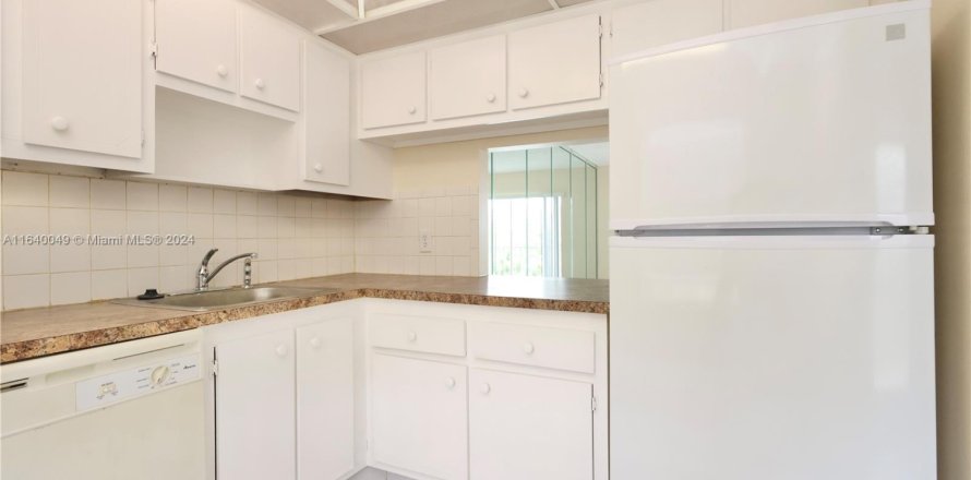 Condo à Margate, Floride, 2 chambres  № 2061924