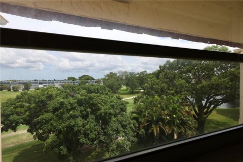 Copropriété à vendre à Margate, Floride: 2 chambres, 86.4 m2 № 2061924 - photo 14