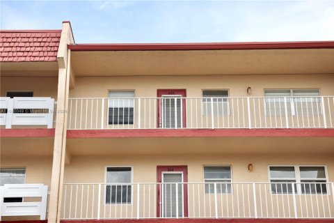 Copropriété à vendre à Margate, Floride: 2 chambres, 86.4 m2 № 2061924 - photo 20