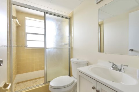 Copropriété à vendre à Margate, Floride: 2 chambres, 86.4 m2 № 2061924 - photo 10