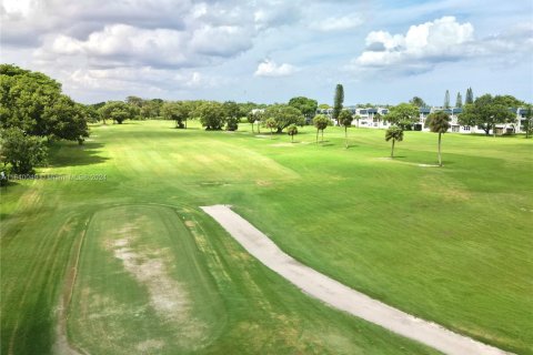 Copropriété à vendre à Margate, Floride: 2 chambres, 86.4 m2 № 2061924 - photo 15