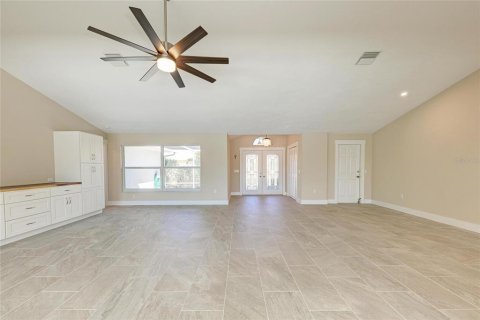House in Venice, Florida 3 bedrooms, 225.47 sq.m. № 2109379 - photo 21
