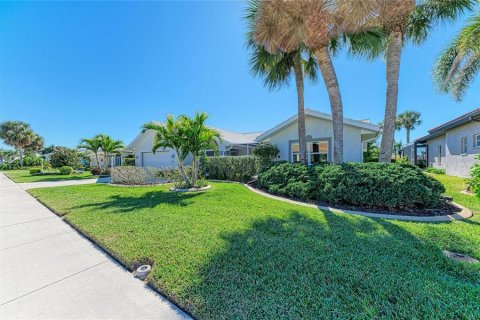 House in Venice, Florida 3 bedrooms, 225.47 sq.m. № 2109379 - photo 10