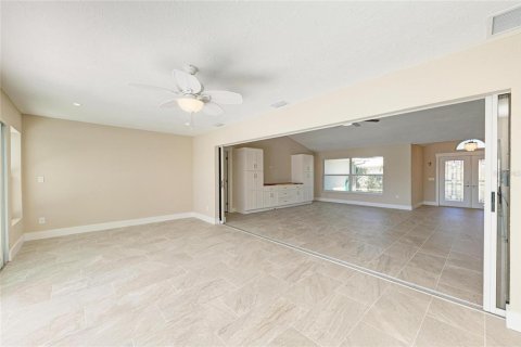 House in Venice, Florida 3 bedrooms, 225.47 sq.m. № 2109379 - photo 25