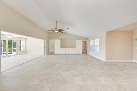 House in Venice, Florida 3 bedrooms, 225.47 sq.m. № 2109379 - photo 16