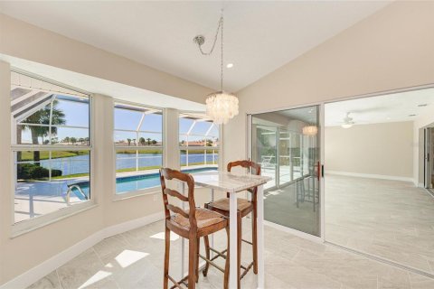 House in Venice, Florida 3 bedrooms, 225.47 sq.m. № 2109379 - photo 29