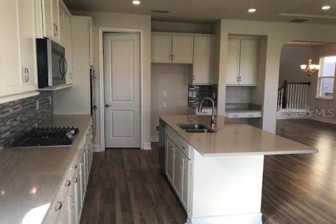 Casa en alquiler en Wesley Chapel, Florida, 4 dormitorios, 294.59 m2 № 1852711 - foto 9