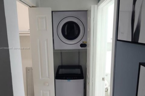 Снять в аренду кондоминиум в Майами-Бич, Флорида 55.74м2, № 1991679 - фото 6