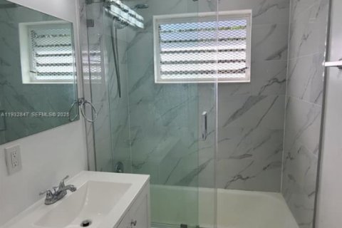 Снять в аренду кондоминиум в Майами-Бич, Флорида 55.74м2, № 1991679 - фото 11