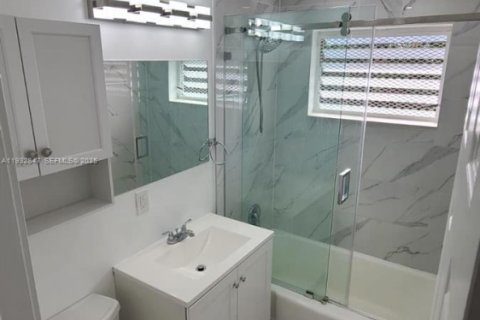 Снять в аренду кондоминиум в Майами-Бич, Флорида 55.74м2, № 1991679 - фото 9