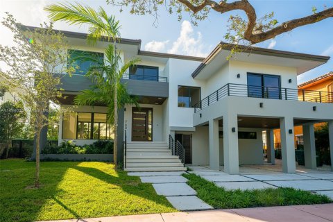 House in Key Biscayne, Florida 5 bedrooms, 371.89 sq.m. № 1860925 - photo 3