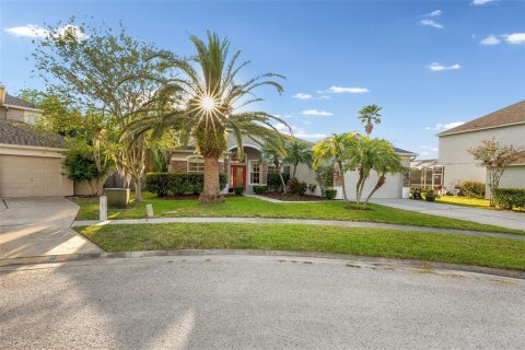 House in Wesley Chapel, Florida 4 bedrooms, 270.35 sq.m. № 1656782 - photo 2
