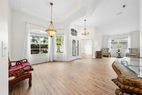 House in Wesley Chapel, Florida 4 bedrooms, 270.35 sq.m. № 1656782 - photo 15