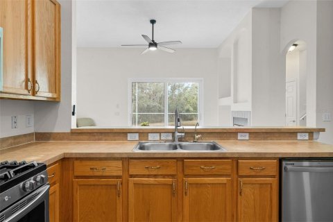 House in Wesley Chapel, Florida 4 bedrooms, 270.35 sq.m. № 1656782 - photo 21
