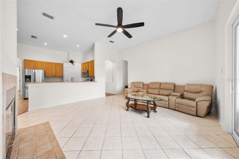 House in Wesley Chapel, Florida 4 bedrooms, 270.35 sq.m. № 1656782 - photo 19