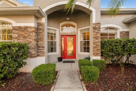 House in Wesley Chapel, Florida 4 bedrooms, 270.35 sq.m. № 1656782 - photo 9