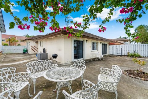 Купить виллу или дом в Майами, Флорида 4 спальни, 161м2, № 1924833 - фото 24