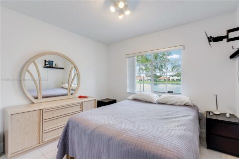 Купить виллу или дом в Майами, Флорида 4 спальни, 161м2, № 1924833 - фото 18