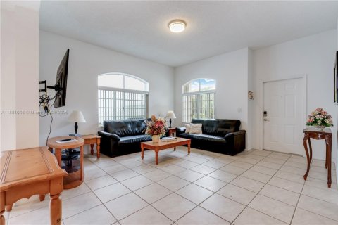 Купить виллу или дом в Майами, Флорида 4 спальни, 161м2, № 1924833 - фото 6