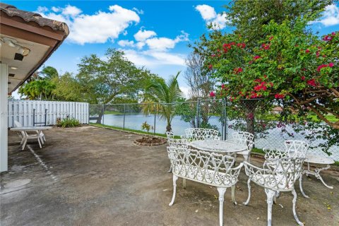 Купить виллу или дом в Майами, Флорида 4 спальни, 161м2, № 1924833 - фото 23