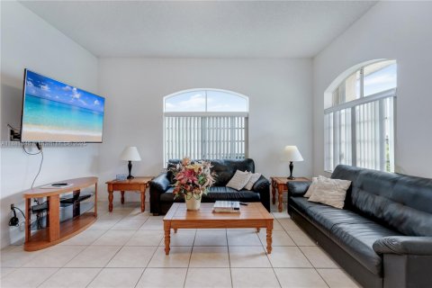 Купить виллу или дом в Майами, Флорида 4 спальни, 161м2, № 1924833 - фото 5