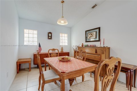 Купить виллу или дом в Майами, Флорида 4 спальни, 161м2, № 1924833 - фото 10