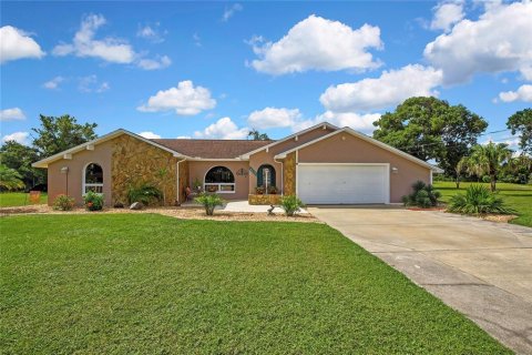Casa en Spring Hill, Florida 3 dormitorios, 176.7 m2 № 2380770