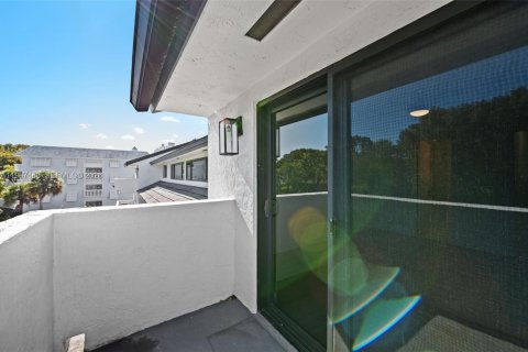 Copropriété à louer à Coral Gables, Floride: 2 chambres, 92.25 m2 № 2028799 - photo 22