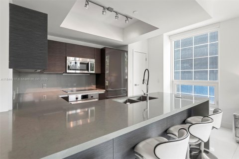 Condominio en venta en Miami, Florida, 1 dormitorio, 78.87 m2 № 1839337 - foto 18