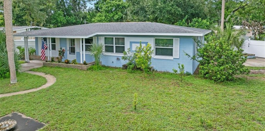 Villa ou maison à South Daytona, Floride 3 chambres, 132.11 m2 № 2324480