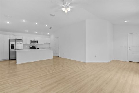 Casa en venta en The Villages, Florida, 2 dormitorios, 111.3 m2 № 2149549 - foto 11