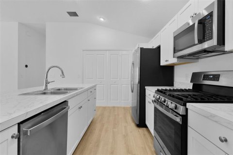 Casa en venta en The Villages, Florida, 2 dormitorios, 111.3 m2 № 2149549 - foto 15