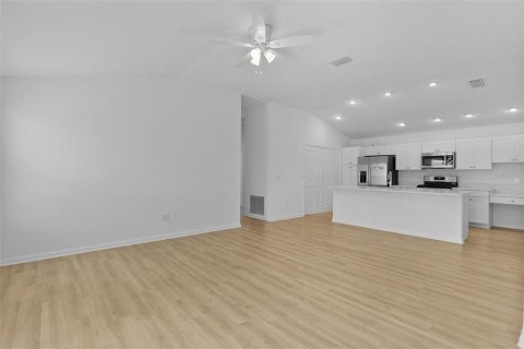 Casa en venta en The Villages, Florida, 2 dormitorios, 111.3 m2 № 2149549 - foto 10