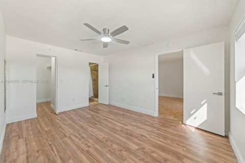 Condominio en alquiler en Miami, Florida, 2 dormitorios, 88.81 m2 № 2088617 - foto 11