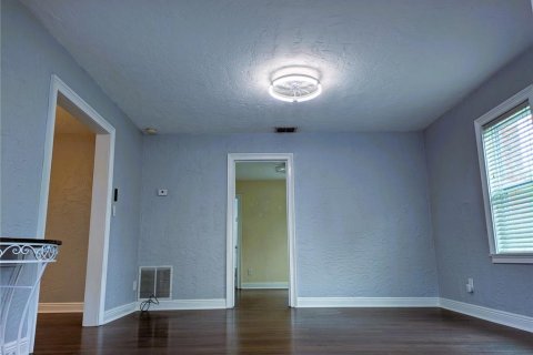 Casa en venta en Winter Park, Florida, 2 dormitorios, 95.5 m2 № 1820833 - foto 13