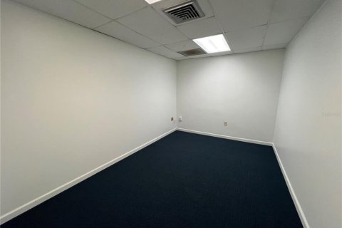 Immobilier commercial à louer à Saint Petersburg, Floride: 1014.49 m2 № 1219660 - photo 20