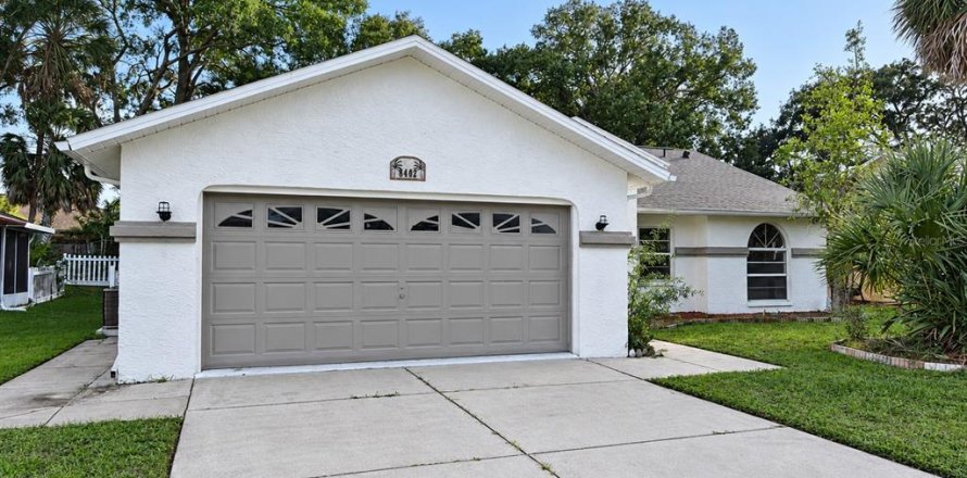 Villa ou maison à New Port Richey, Floride 3 chambres, 145.11 m2 № 2431955