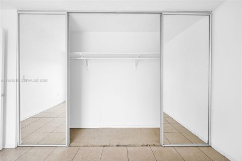 Condominio en venta en Miami Beach, Florida, 1 dormitorio, 61.97 m2 № 2002863 - foto 26