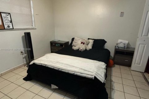 Снять в аренду кондоминиум в Хайалиа, Флорида 2 спальни, 82.68м2, № 2050893 - фото 8