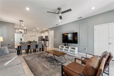 Villa ou maison à vendre à Davenport, Floride: 7 chambres, 313.08 m2 № 2425568 - photo 4