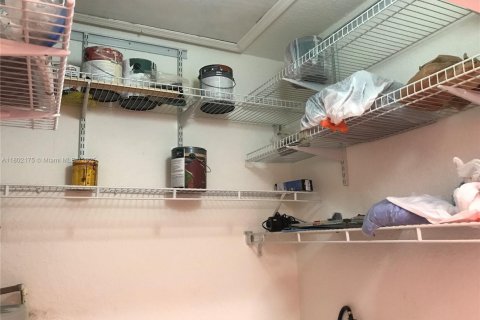 Touwnhouse à louer à Miami, Floride: 3 chambres, 116.31 m2 № 1742466 - photo 25